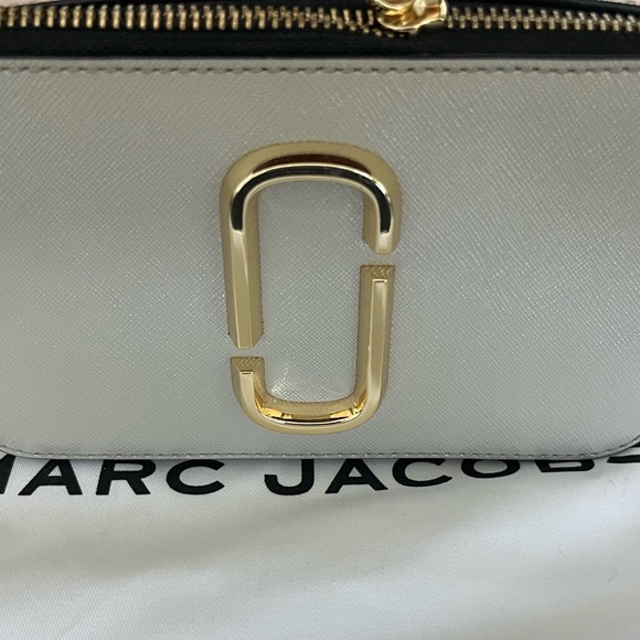 Marc Jacobs iconic Snapshot Bag  New - Picture 9 of 12